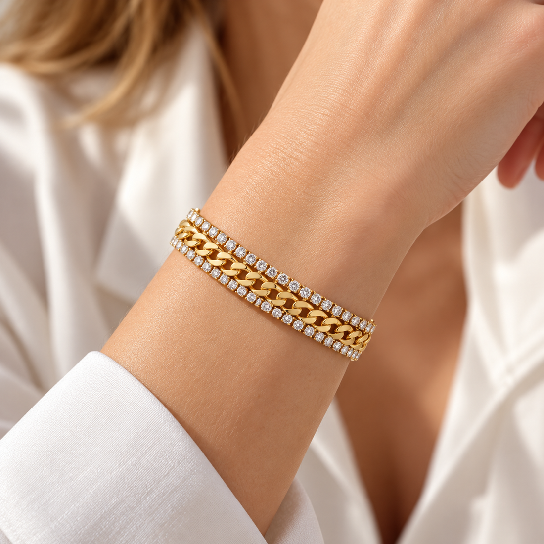 Women’s Chain Bracelet with Wide Link Design and Double Stone Setting