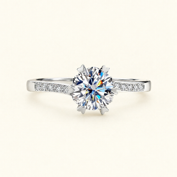 Women’s's Ring with Round Center Stone and Side Stone Accents