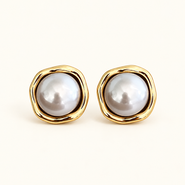 Women's Vintage Earrings with Round Jewelry Details