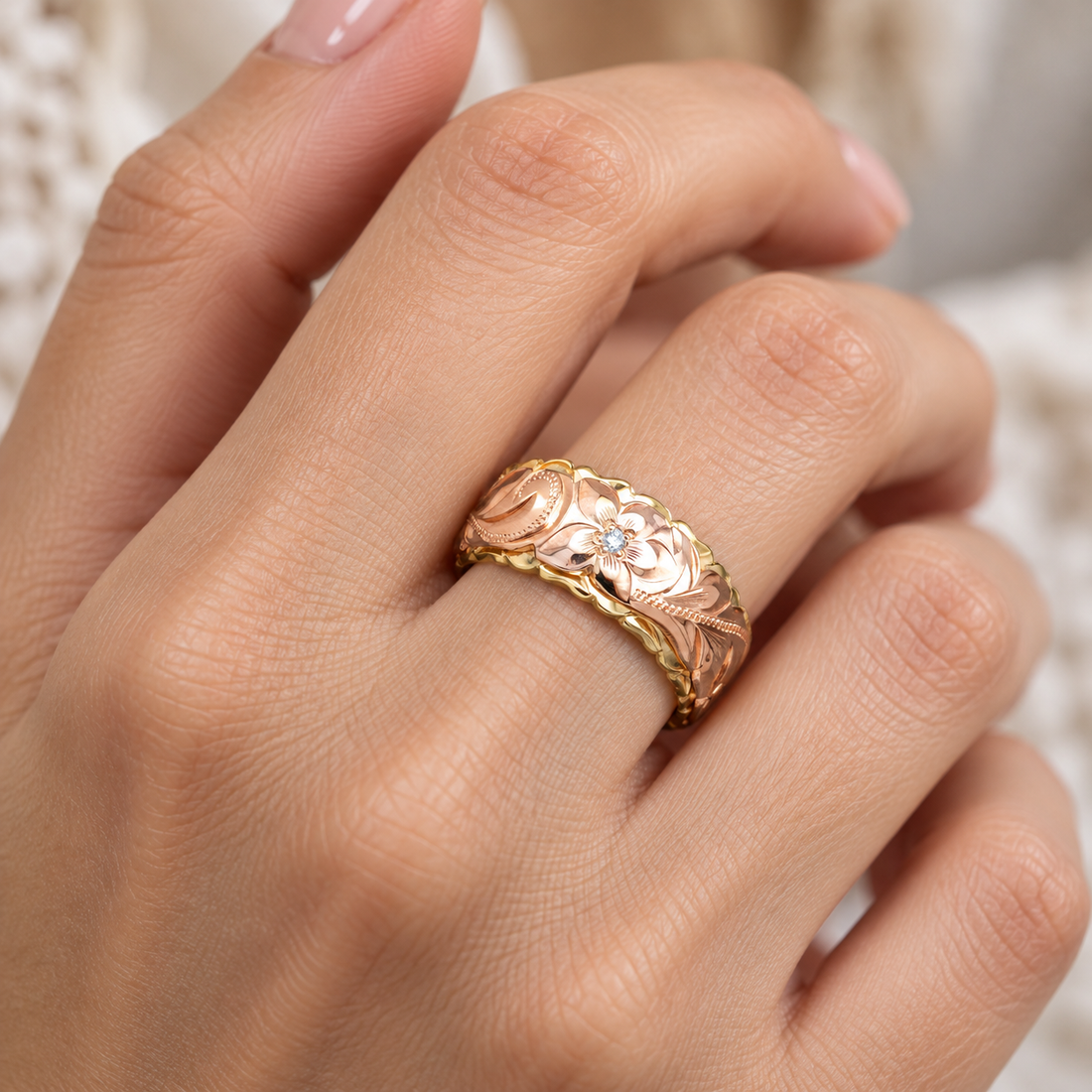 Women's Vintage Ring with Flower Motif and Engraved Leaf Details