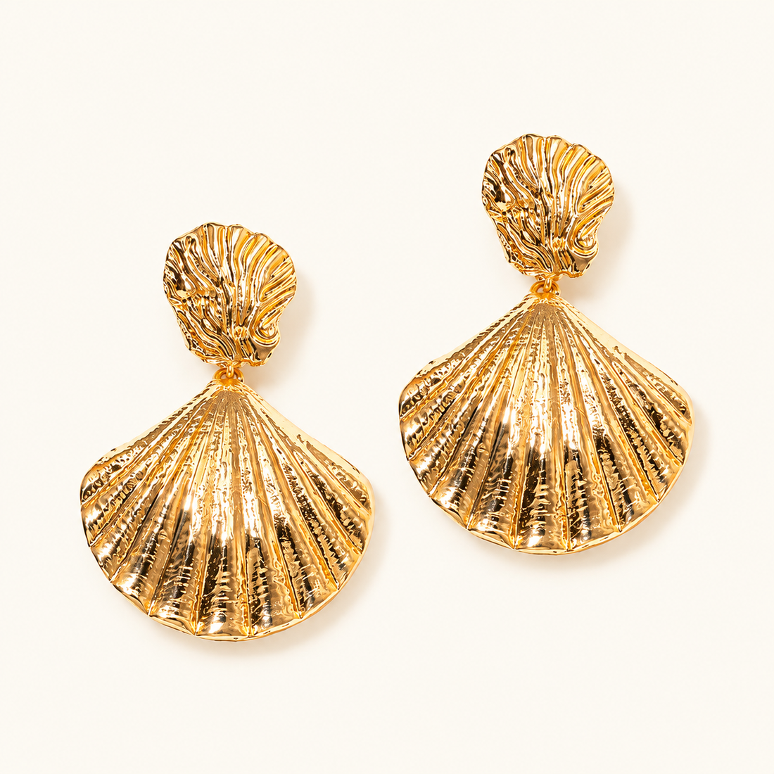 Women’s Shell Drop Earrings with Fan Shape and Ribbed Surface