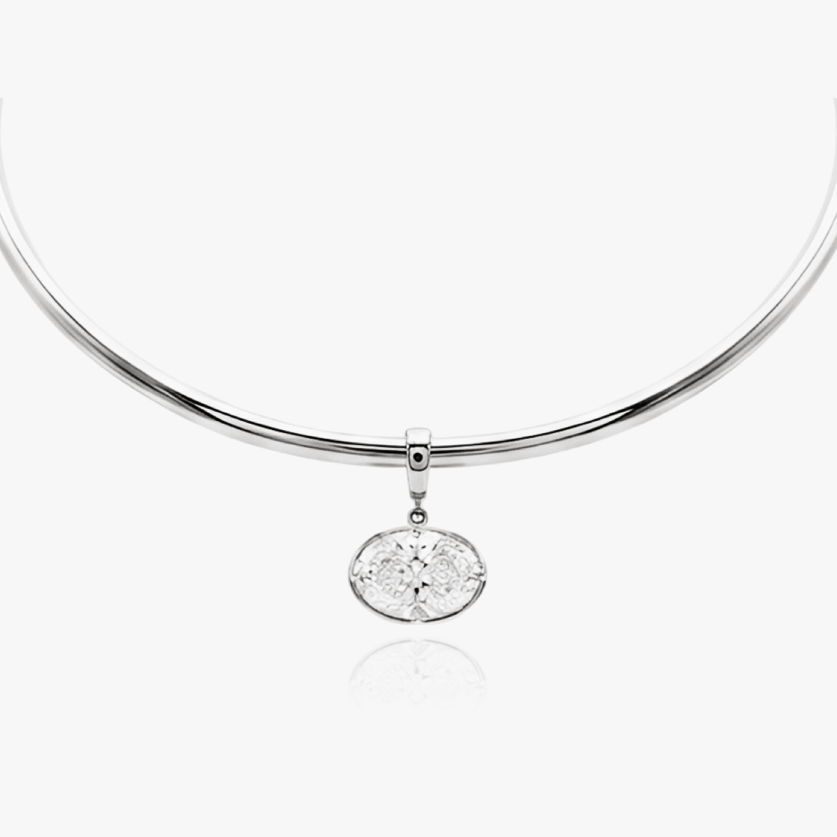 Women’s Choker Necklace with Round Pendant and Stone Embellishment