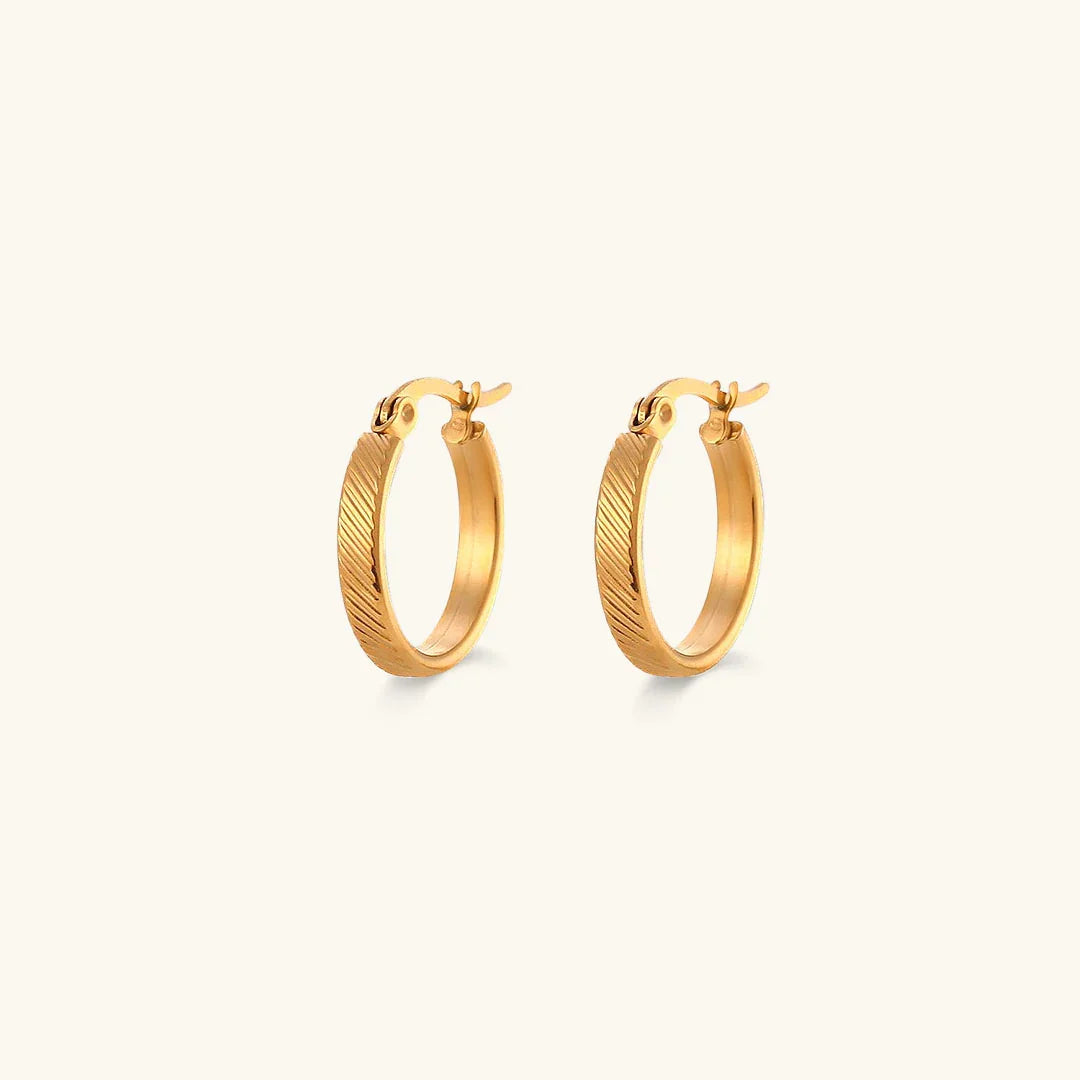 Women's Hoops with Diagonal Structured Surface