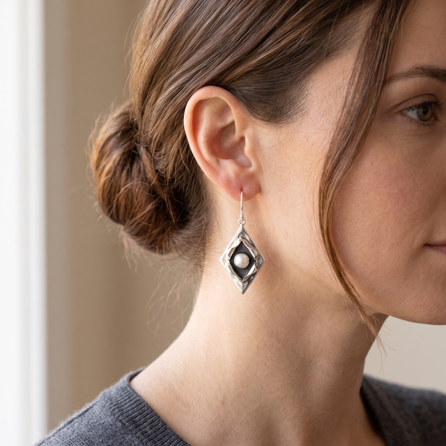 Nova – Vintage Earrings with Pearls & Stylish Silver