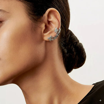 Women’s Earring with Floral Leaf Motif and Curved Ear-Crawler Shape