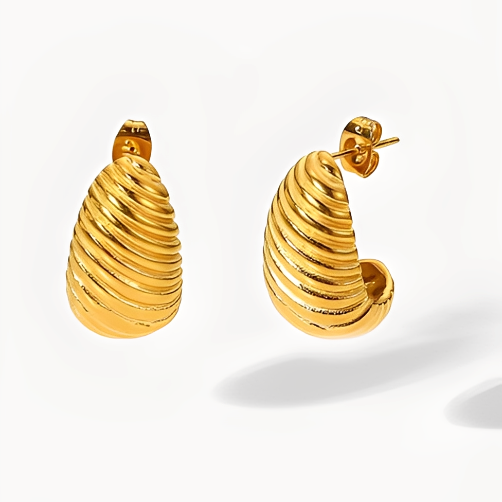 Alice – Stylish Gold-Plated Earrings