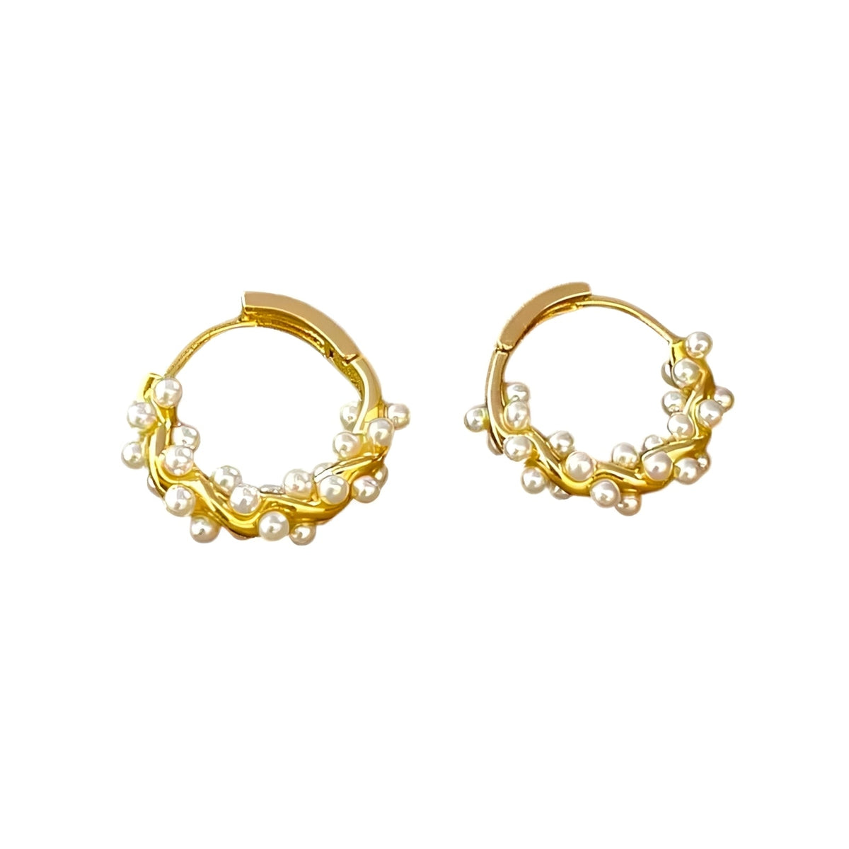 Women’s Hoops with Twisted Design and Round Pearl Embellishment