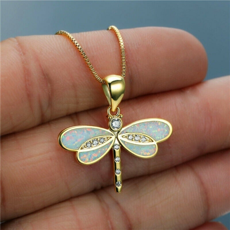 Siena – Necklace with Dragonfly in Gold and Opal