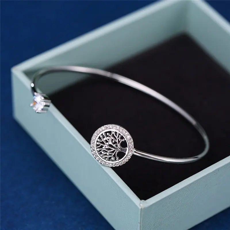 Aeriel – Adjustable Bracelet with Tree of Life