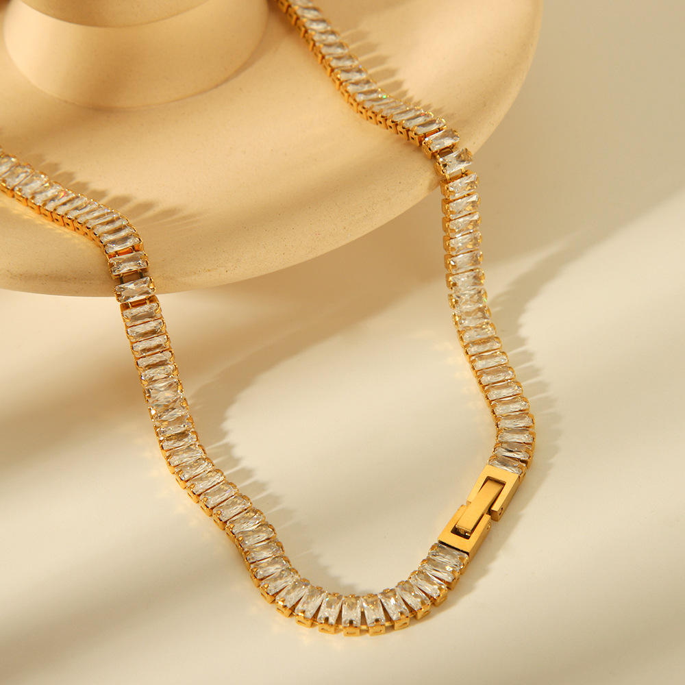 Nancy – Fully Embellished Necklace