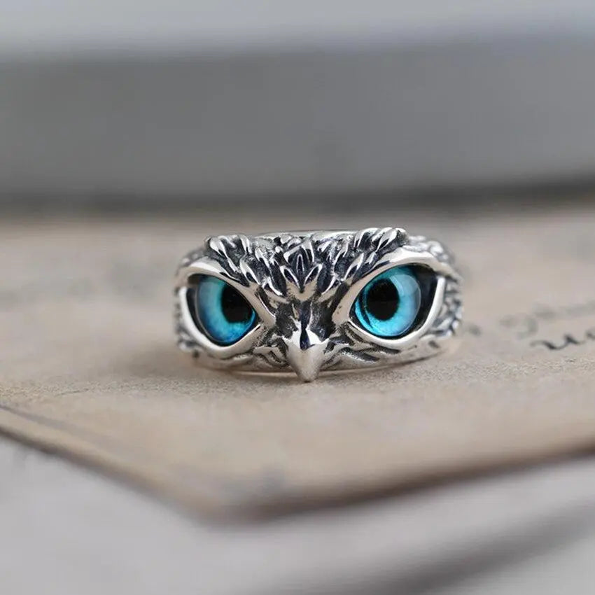 Happy Owl – Handcrafted Silver Ring with Opal Glow
