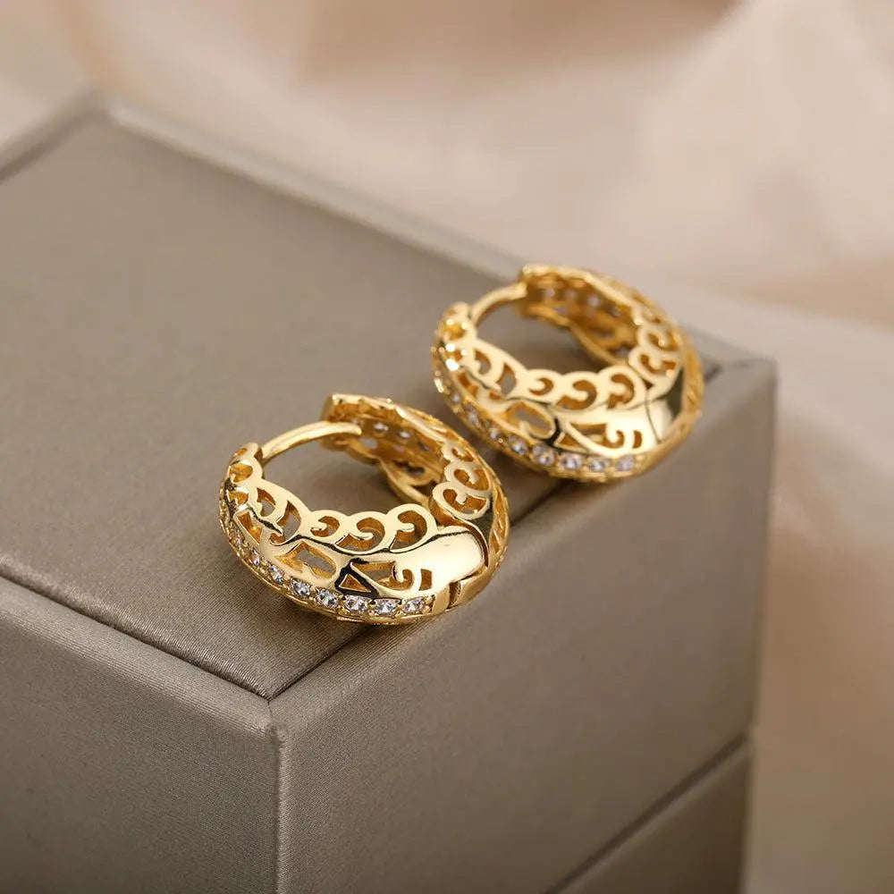 Lara - Stylish Mandala Gold Drop Earrings