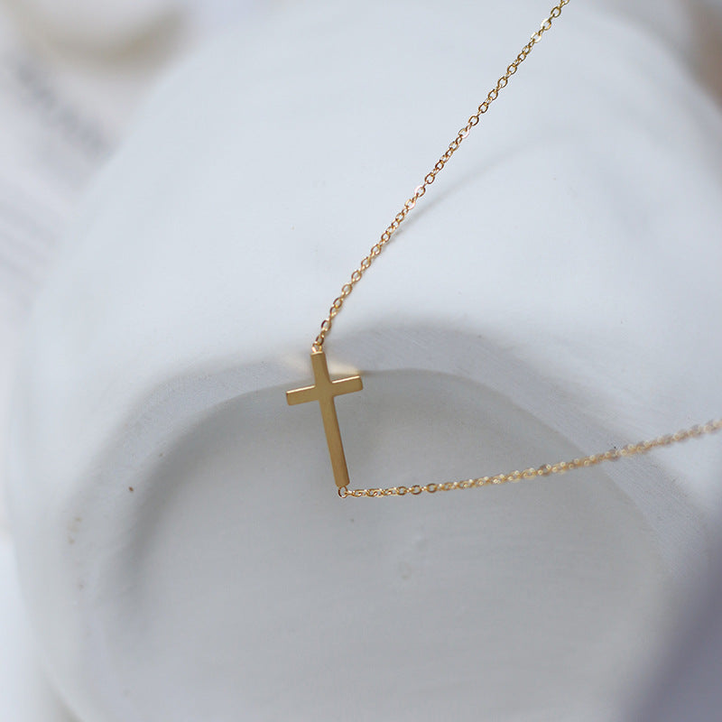 Nelly – Chain minimalist cross gold