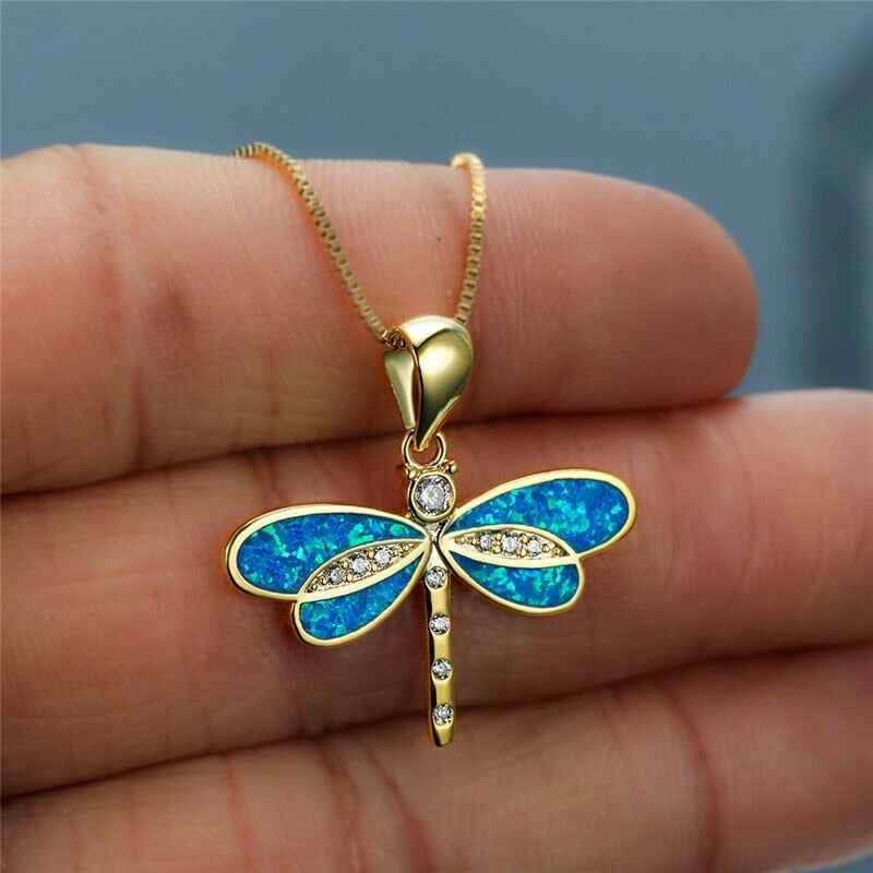 Siena – Necklace with Dragonfly in Gold and Opal