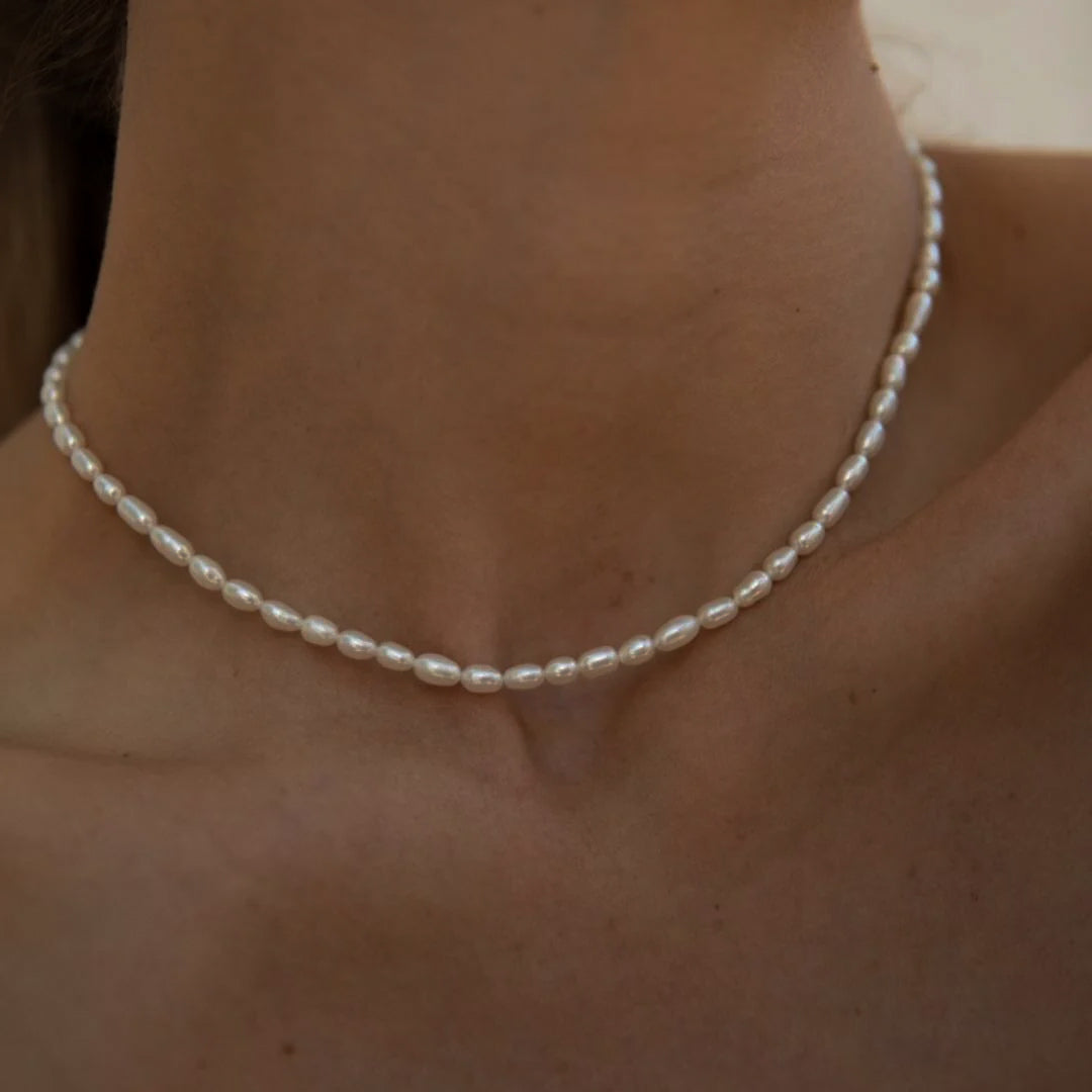 Olivia – Stylish Pearl Necklace