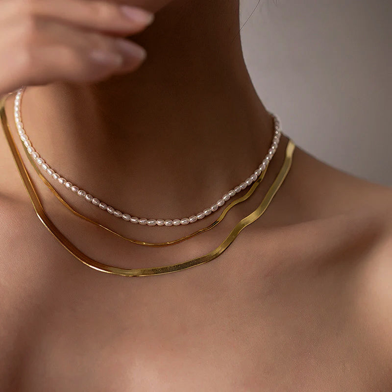 Avaria - Choker with Freshwater Pearls