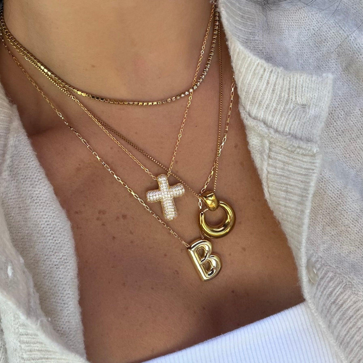 Women's Pendant Necklace with Round Open Pendant and Sculptural Form