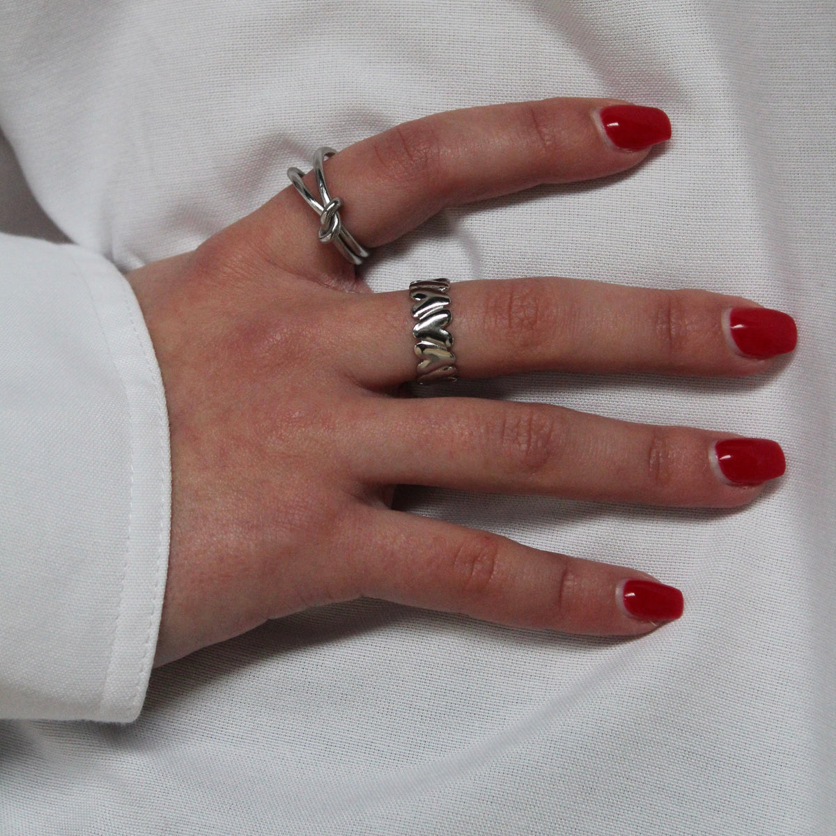 Women’s Adjustable Ring with Double Band and Knot Design
