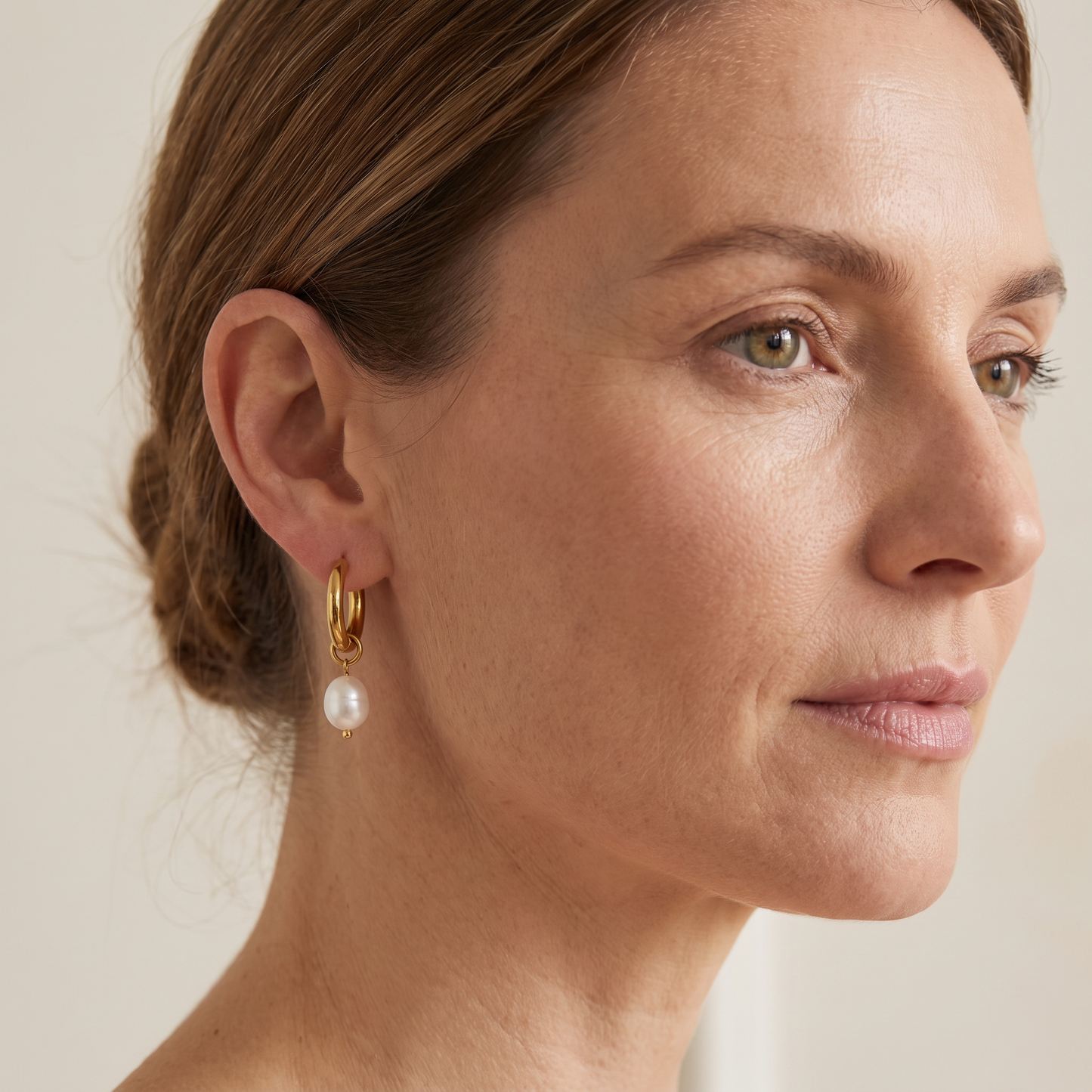 Ada – Stylish Pearl Earrings