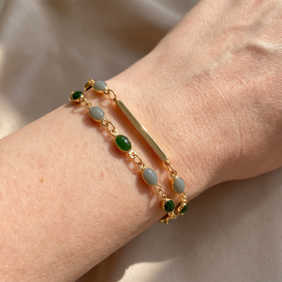 Manon – Bracelet with Green Stone in Gold