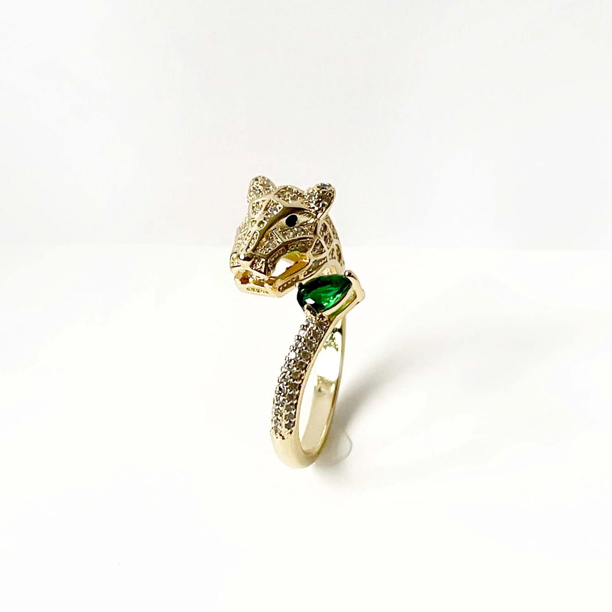 Women’s Adjustable Panther Ring with Animal Head Motif and Teardrop-Shaped Stone Accent