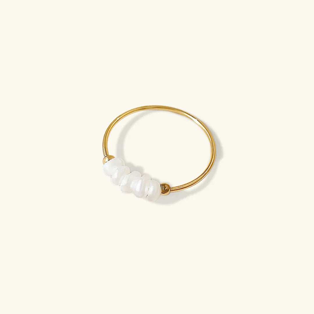 Miori – Ring with Natural Pearl in Gold
