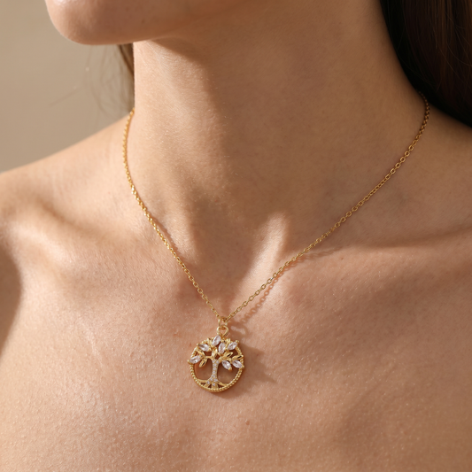 Toshi – Tree of life chain made of gold with zirconia