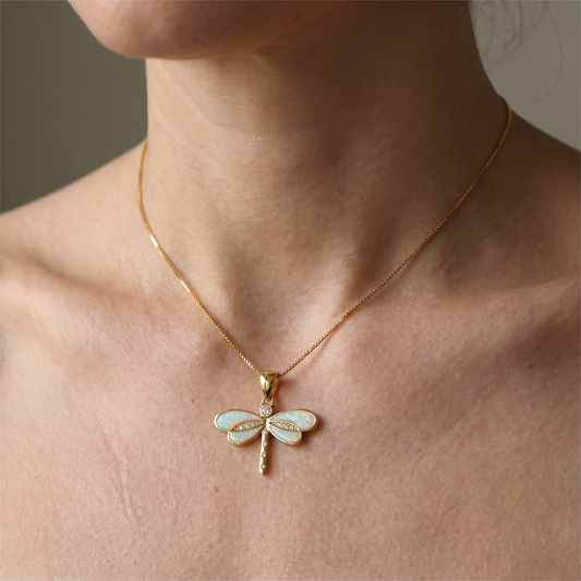 Priya – Dragonfly Necklace Gold with Opal