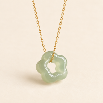 Ladies Necklace with Flower Pendant