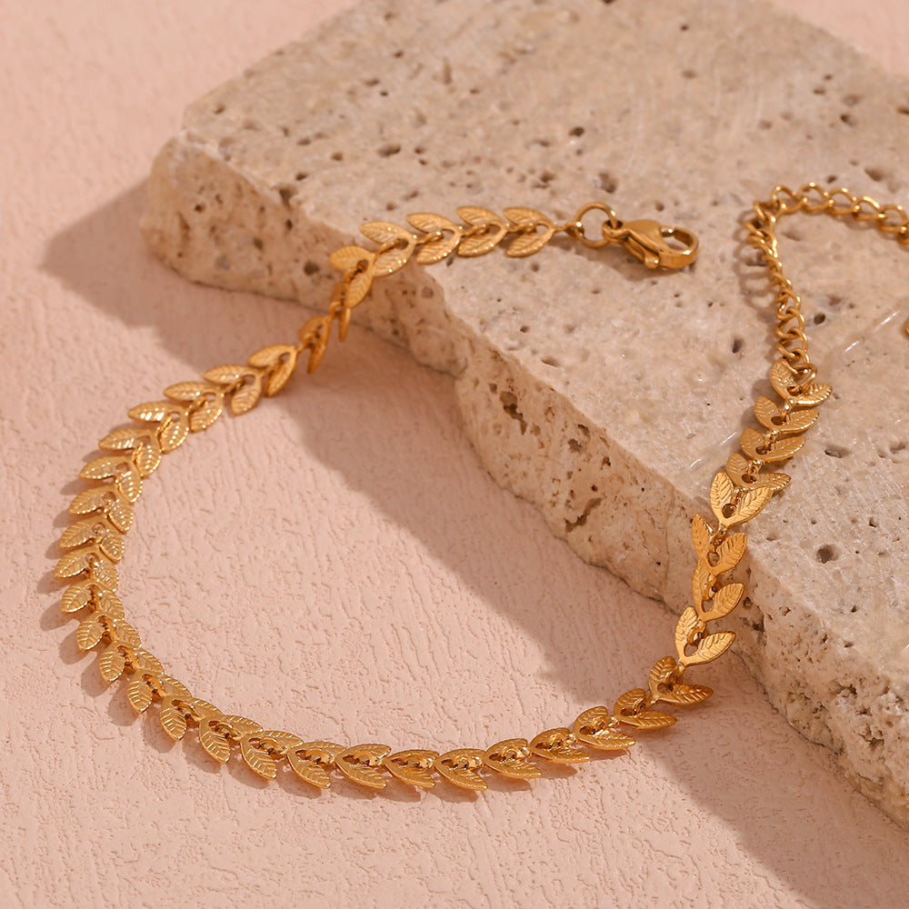 Delaida - Bracelet with Leaf Gold