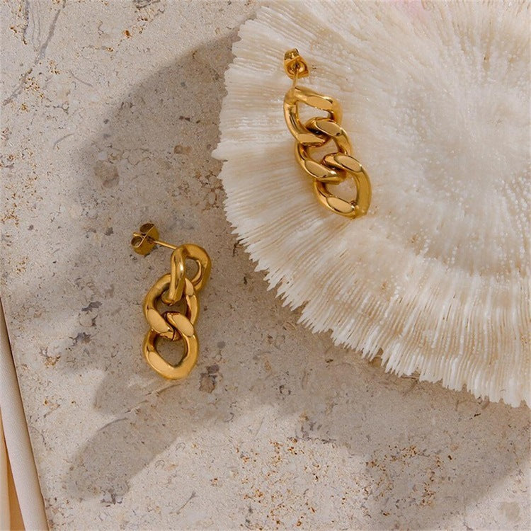 Lee - Earrings with Chain Design in Gold