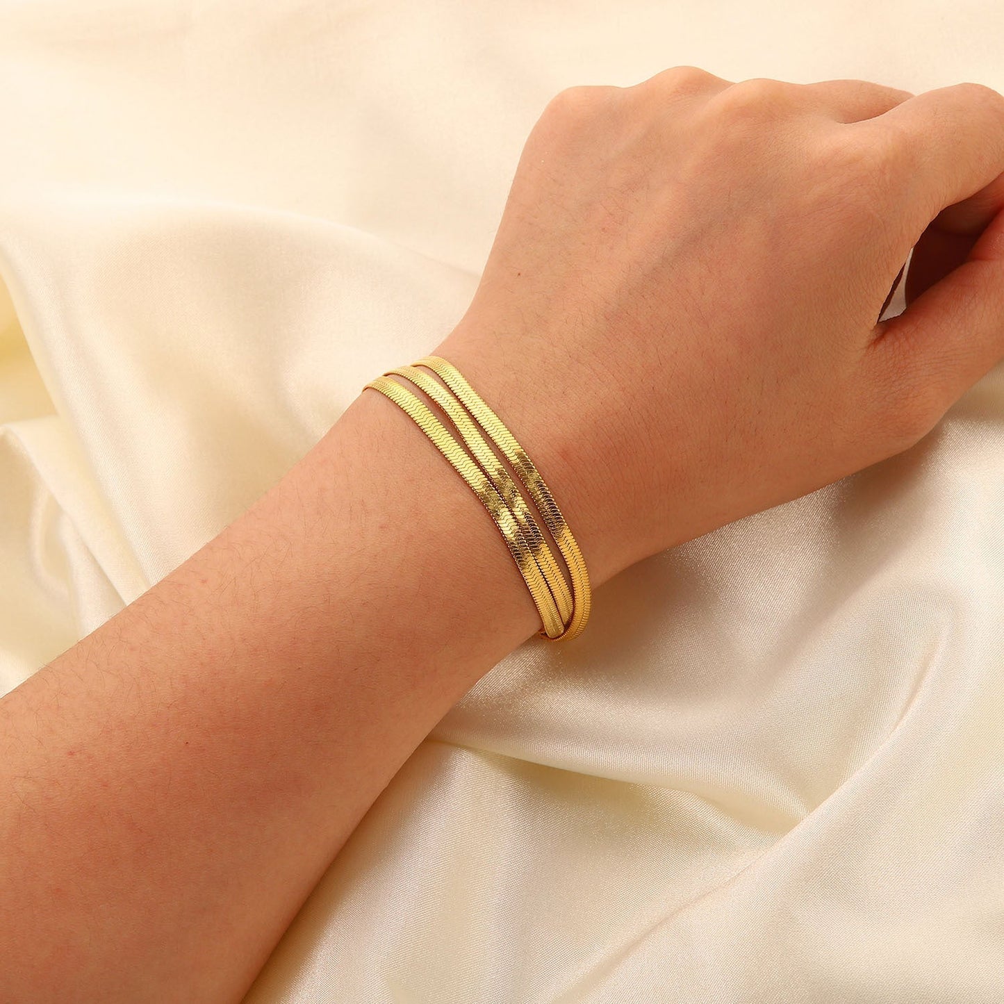 Abela - Fishbone Bracelet Three-Layered