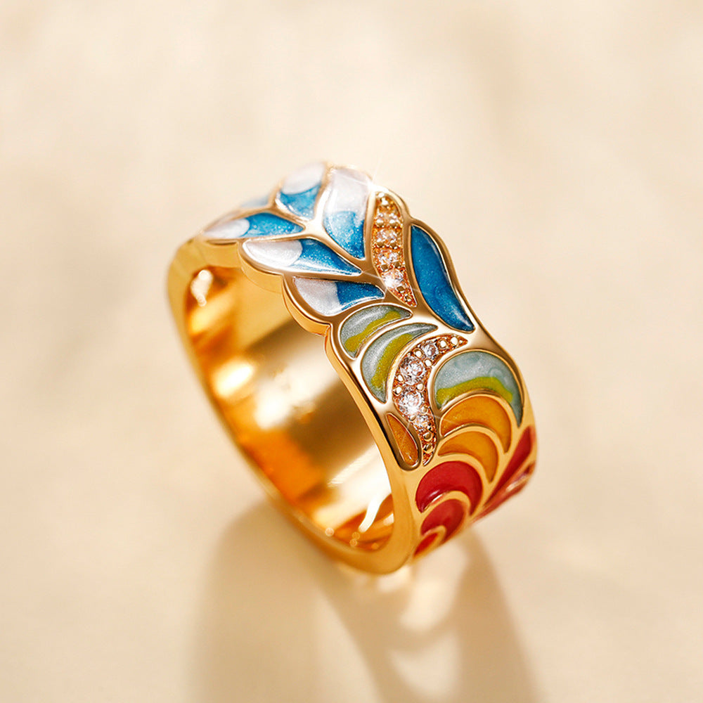 Margaux – Ring with Gold Motif and Blue-White Design