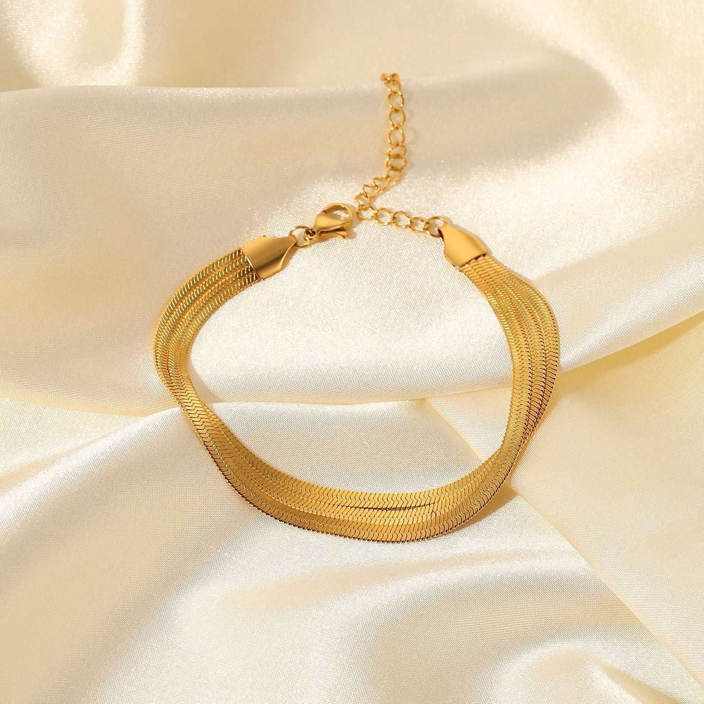 Abela - Fishbone Bracelet Three-Layered