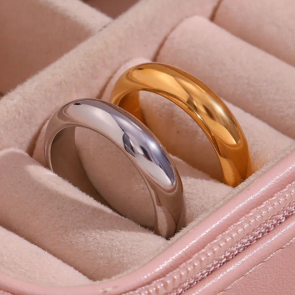 Yorina – Contemporary gold ring