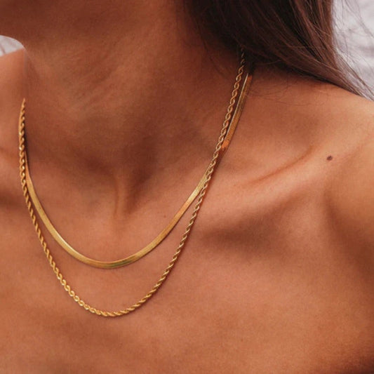 Nicole – Layered Golden Necklace