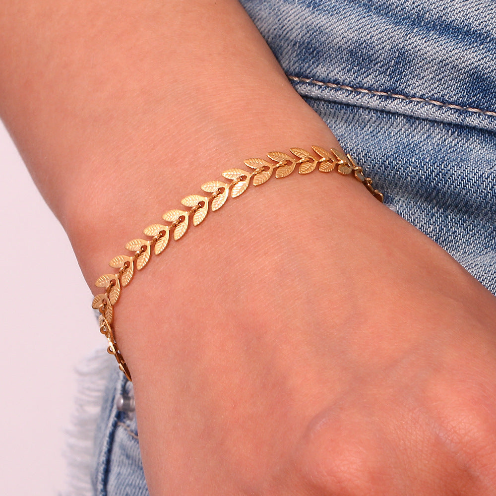 Delaida - Bracelet with Leaf Gold
