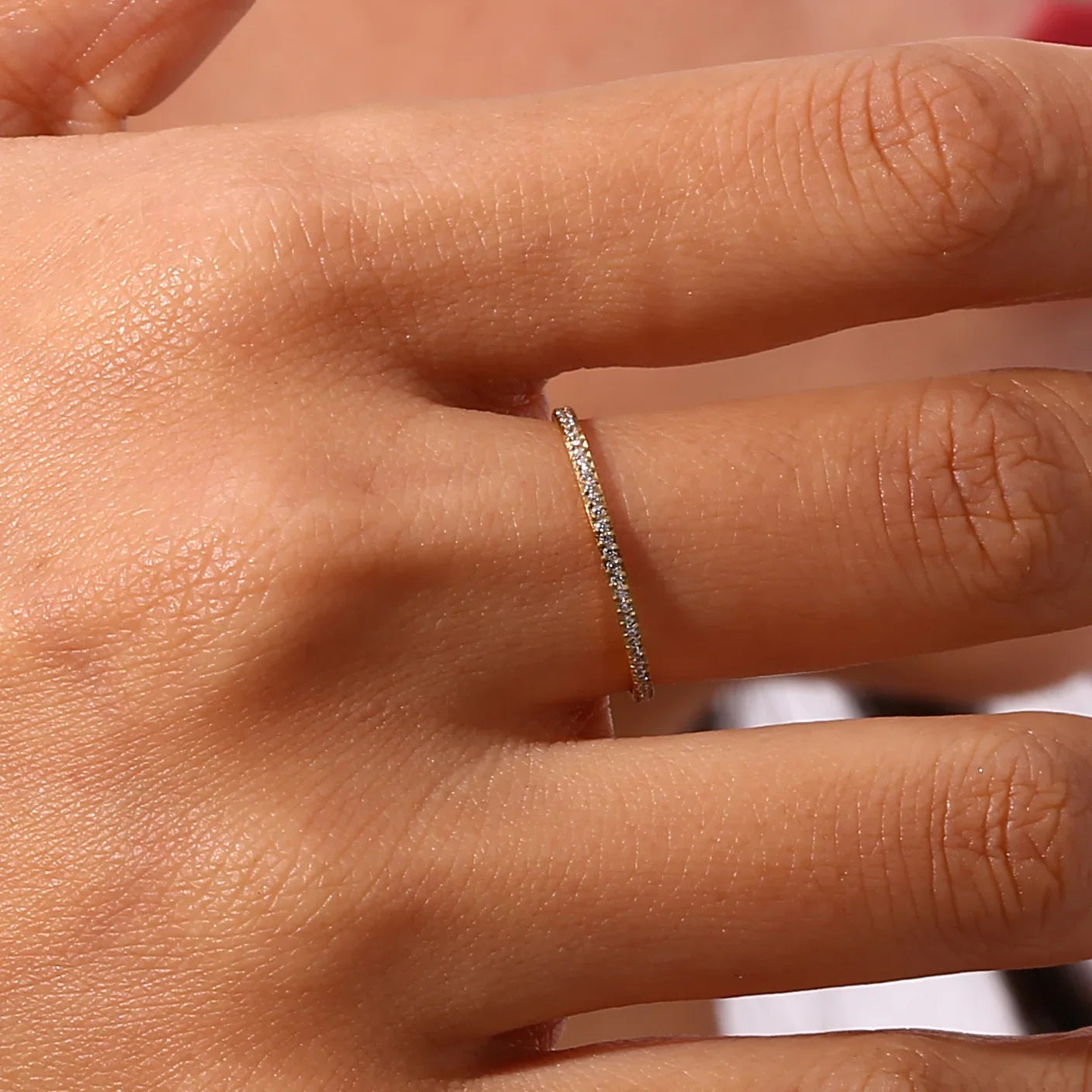 Zarra – Pavé Ring in Shining Gold