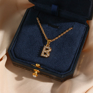 Maeve - Necklace with Letter Initials