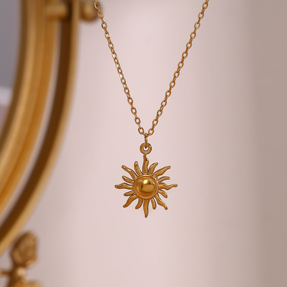 Eliora - Gold Sun Necklace