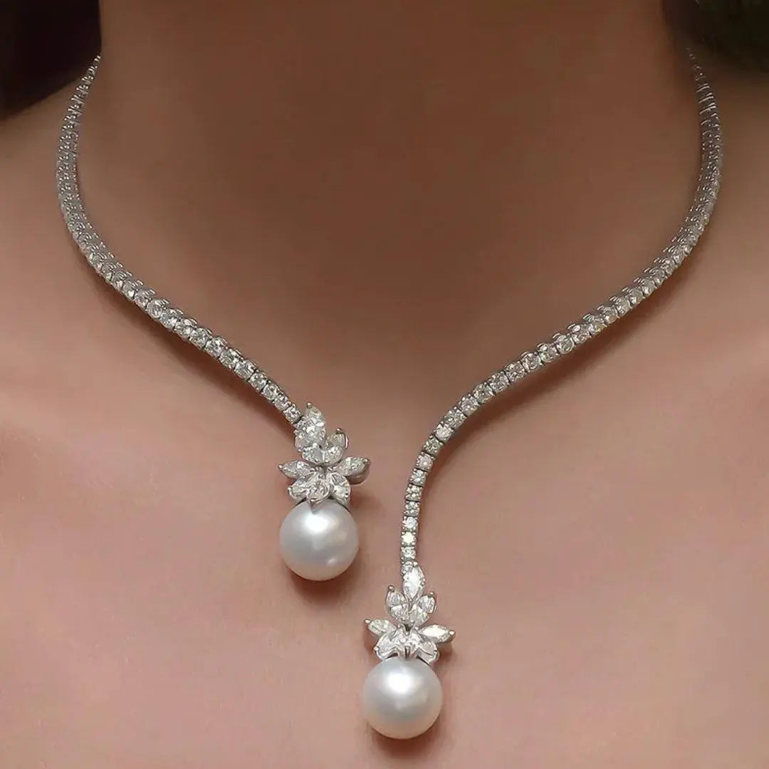 Lyra – Shiny Sterling Silver Necklace with Pearls