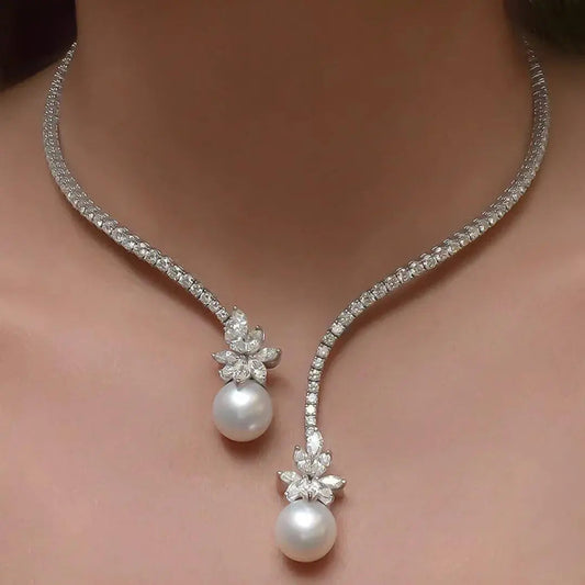 Lyra – Shiny Sterling Silver Necklace with Pearls