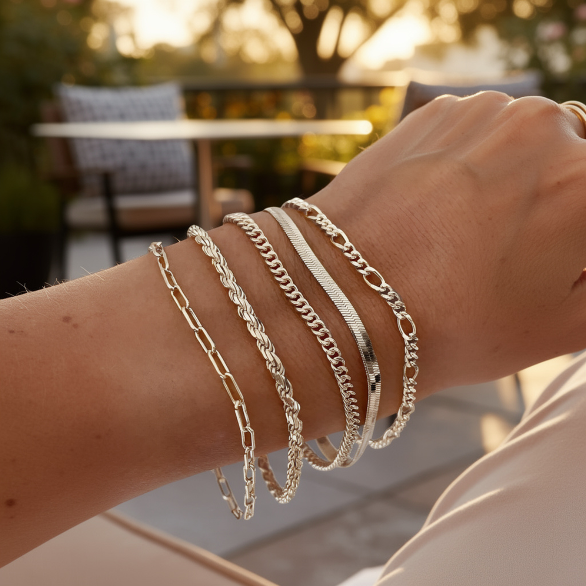 Elara – Set of Bracelets in Minimalist Style for Women