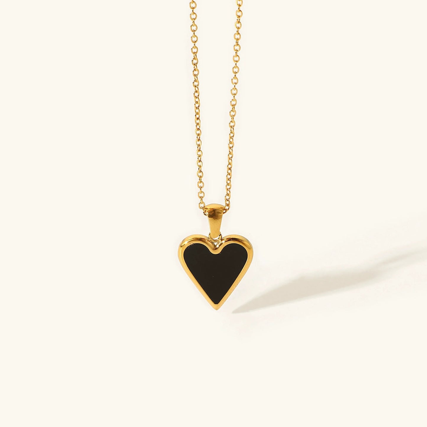 Blythe – Heart Necklace Elegant