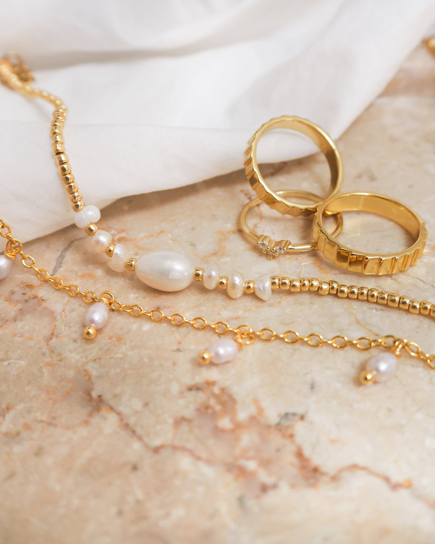 Golden Ankle Chain made of Freshwater Pearls