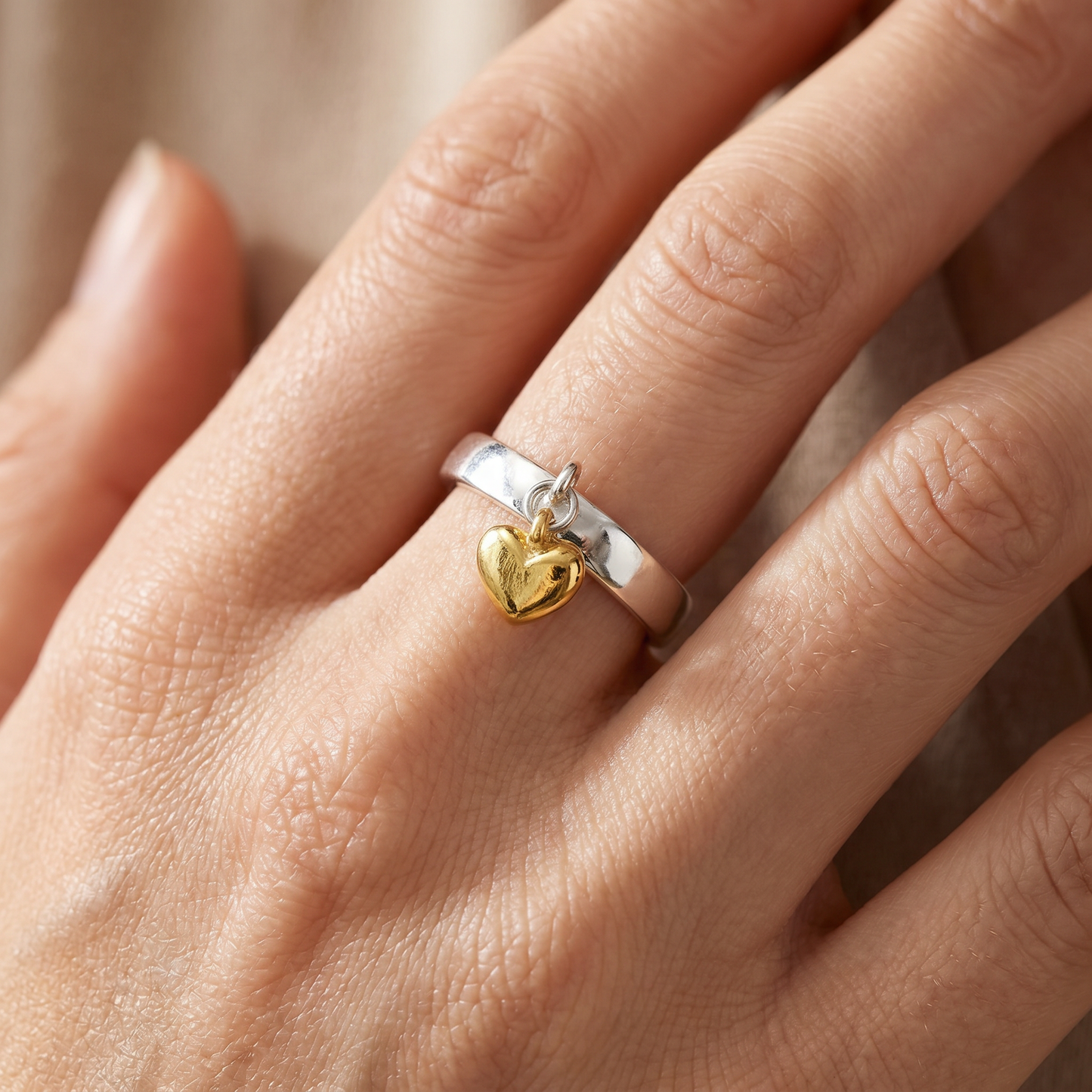 Maelie – Ring Silver Heart Movable Retro Style