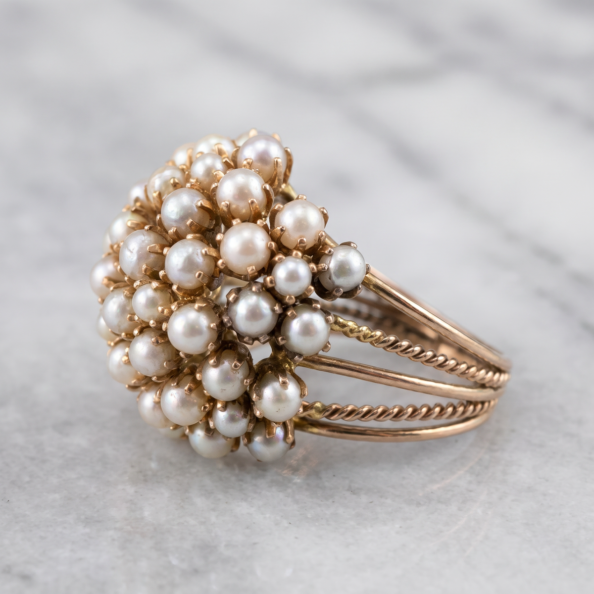Alma – Elegant Ring with Beaded Detail