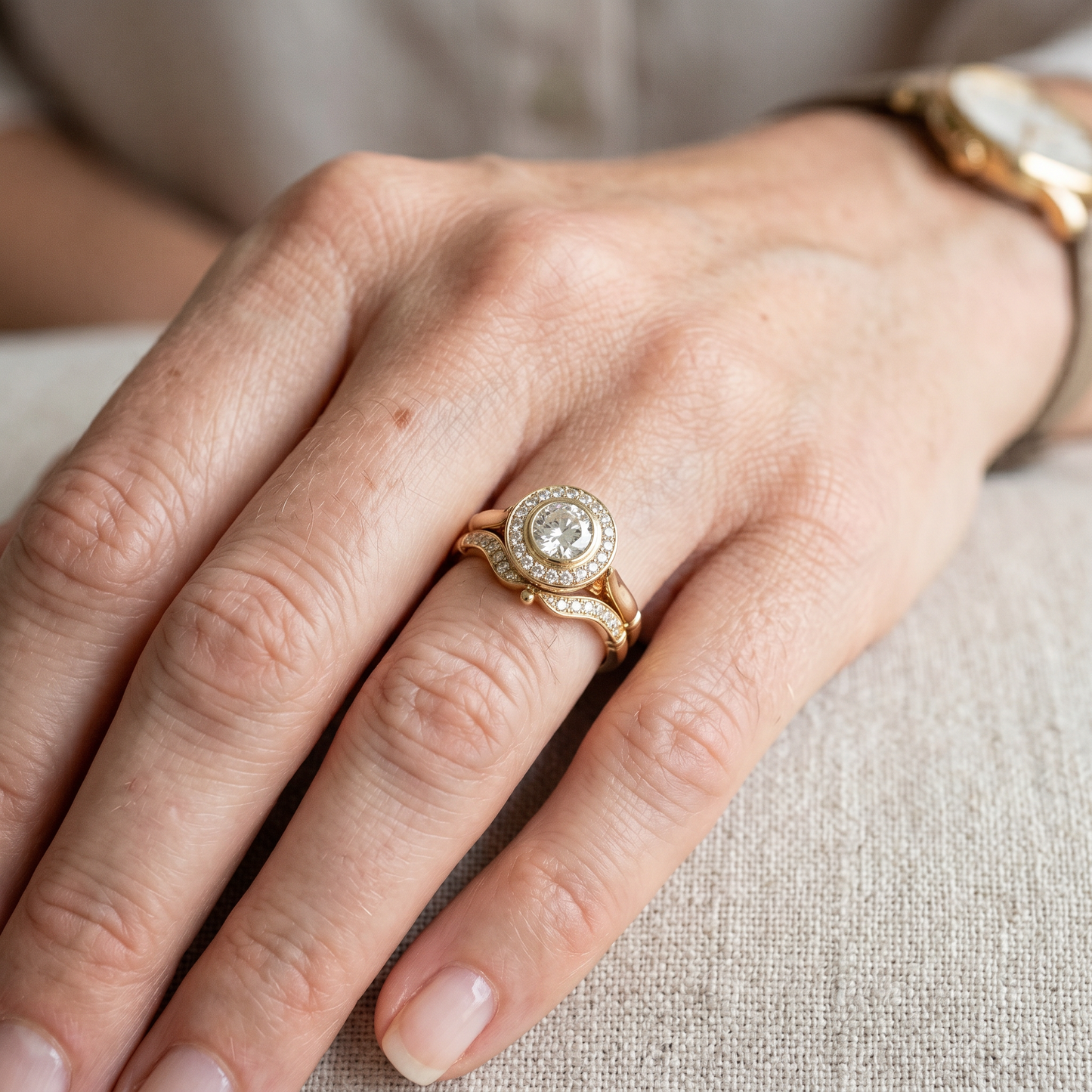 Beatrice – Set of Vintage Gold Rings with Zirconium