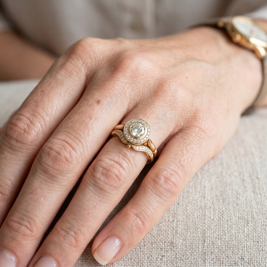 Beatrice – Set of Vintage Gold Rings with Zirconium