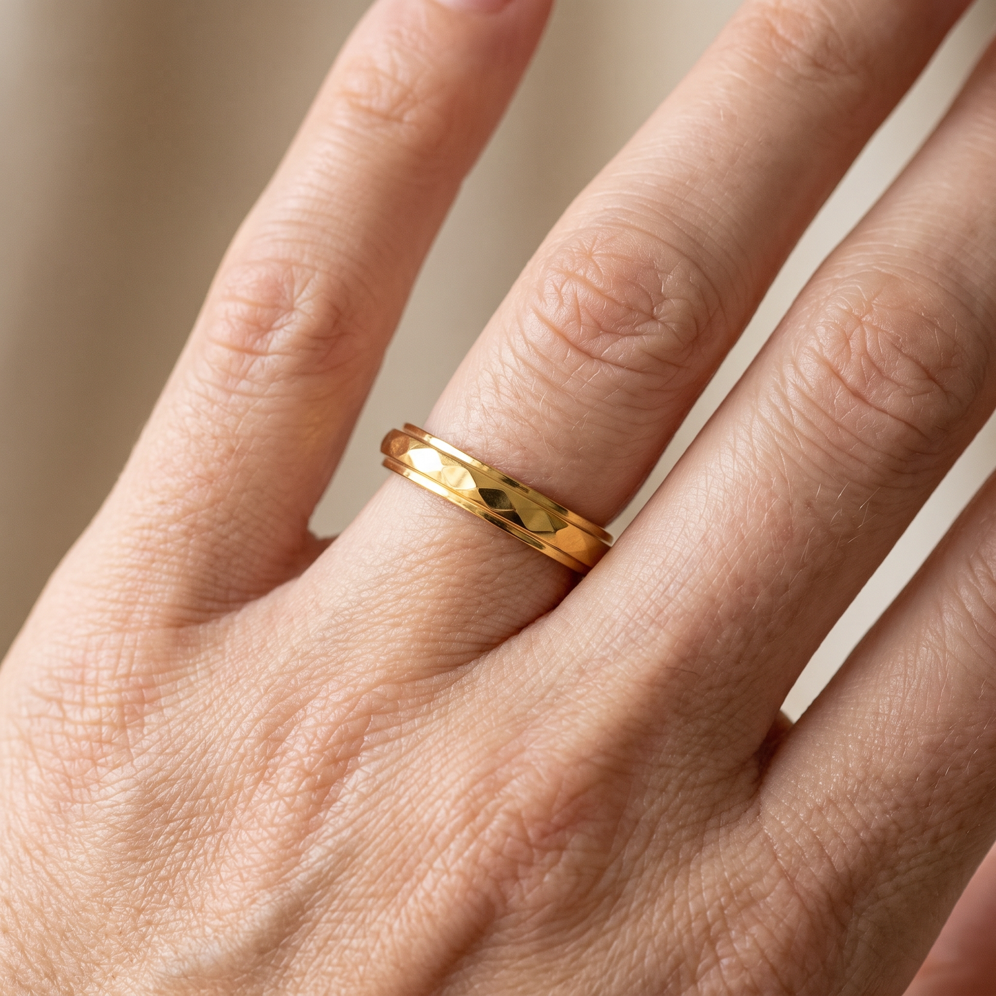 Nadia – Delicately Hammered Ring